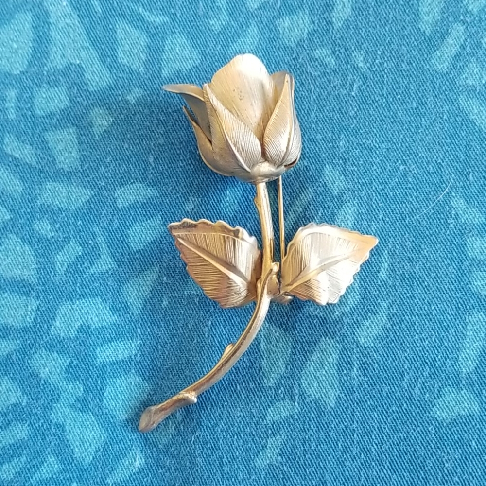 Vintage 3D Goldtone Rose Pin by Giovanni